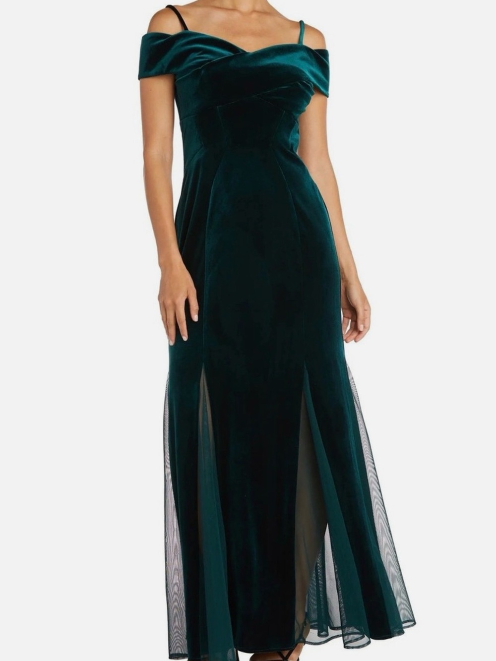 Night Way Collections Emerald Off-Shoulder Velvet Maxi Dress in Hunter Green
